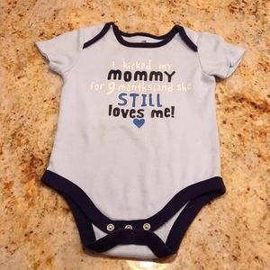 Mommy Loves Me onesie size 12 months